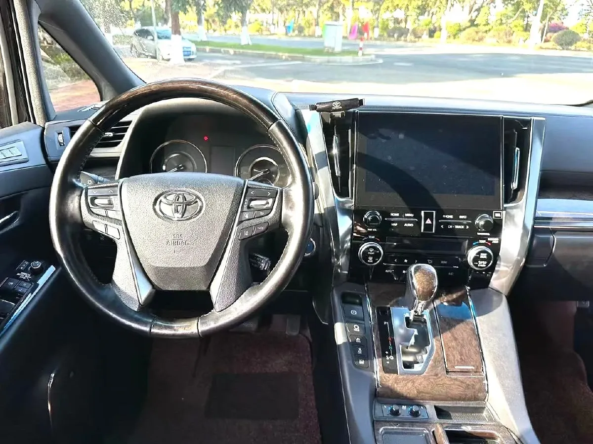 2021 Toyota Alphard 2.5L 117HP L4 E-CVT Hybrid,autocango,china used car exporter,china ev exporter,chinese used car exporter,chinese used ev exporter