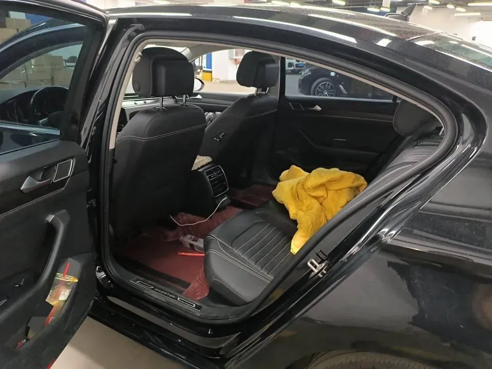 2020 Volkswagen Magotan 2.0T 186HP L4 7DCT,autocango,china used car exporter,china ev exporter,chinese used car exporter,chinese used ev exporter