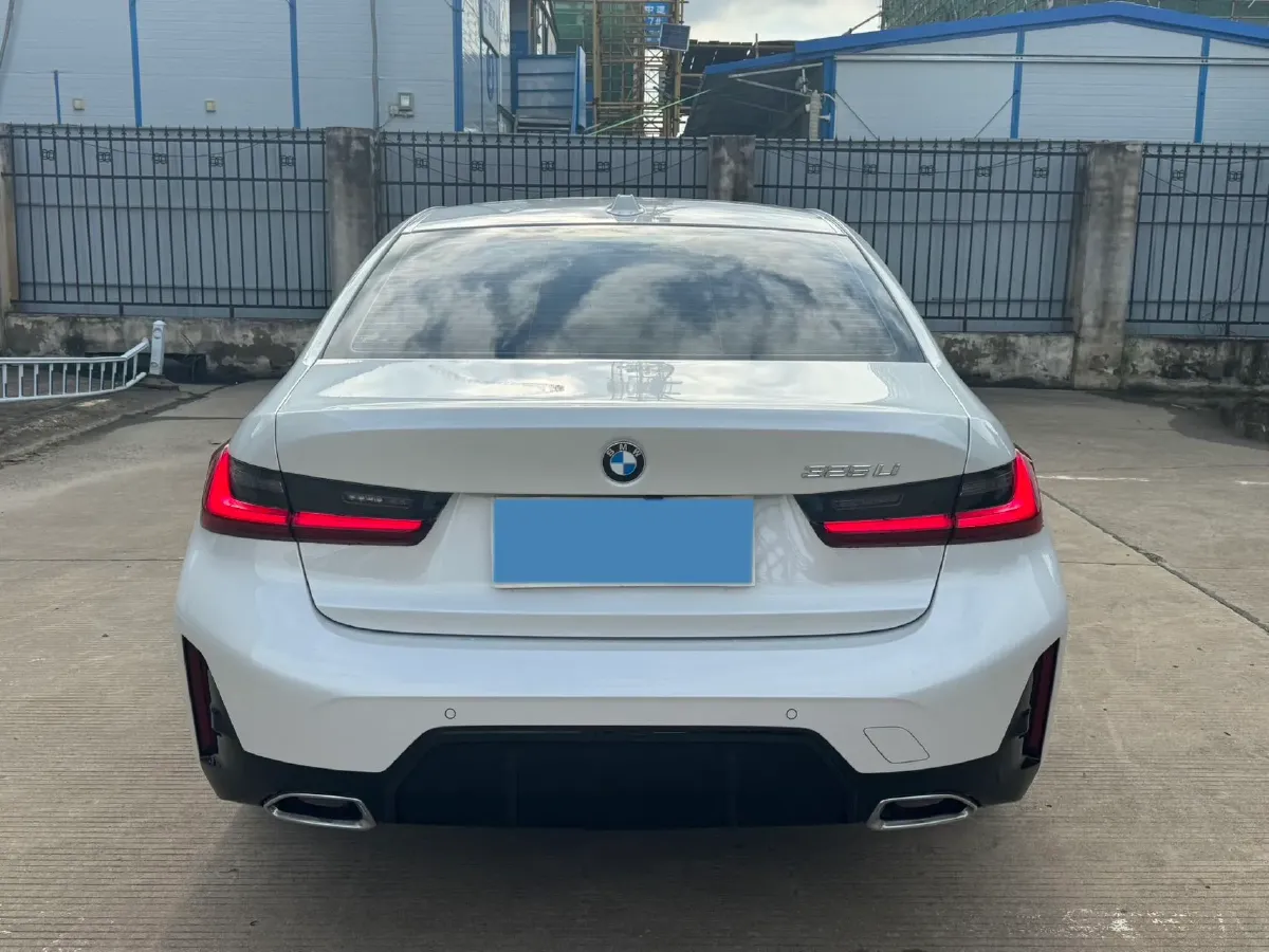 2025 BMW 3 Series 2.0T 184HP L4 8AT,autocango,china used car exporter,china ev exporter,chinese used car exporter,chinese used ev exporter