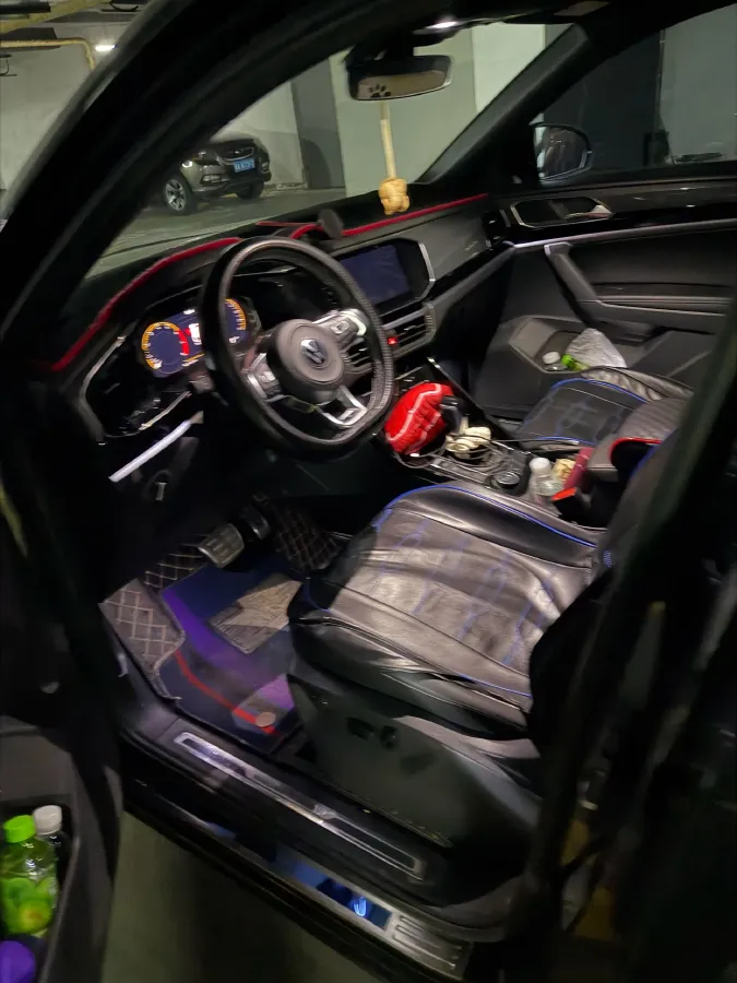 2020 Volkswagen Tayron 2.0T 220HP L4 7DCT,autocango,china used car exporter,china ev exporter,chinese used car exporter,chinese used ev exporter