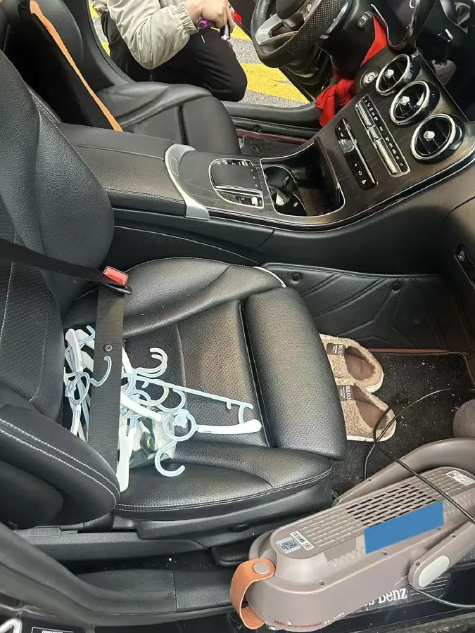 2020 Mercedes-Benz C Class 1.5T 184HP L4 9AT,autocango,china used car exporter,china ev exporter,chinese used car exporter,chinese used ev exporter