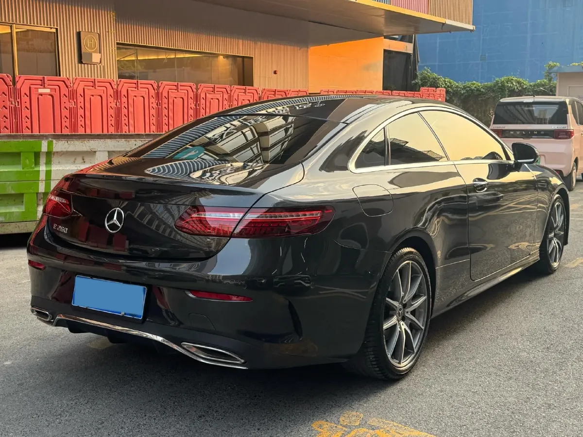 2021 Mercedes-Benz E Class 1.5T 184HP L4 9AT,autocango,china used car exporter,china ev exporter,chinese used car exporter,chinese used ev exporter