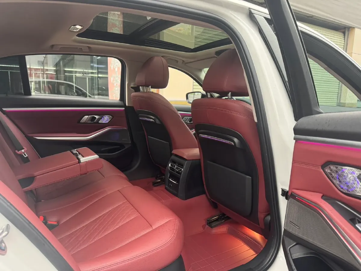 2022 BMW 3 Series 2.0T 184HP L4 8AT,autocango,china used car exporter,china ev exporter,chinese used car exporter,chinese used ev exporter