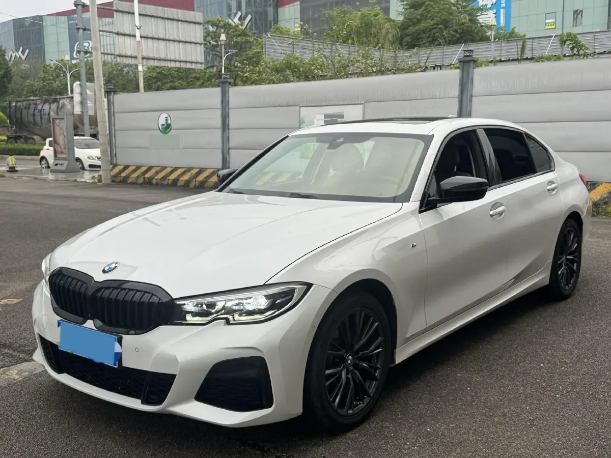 2022 BMW 3 Series 2.0T 184HP L4 8AT,autocango,china used car exporter,china ev exporter,chinese used car exporter,chinese used ev exporter
