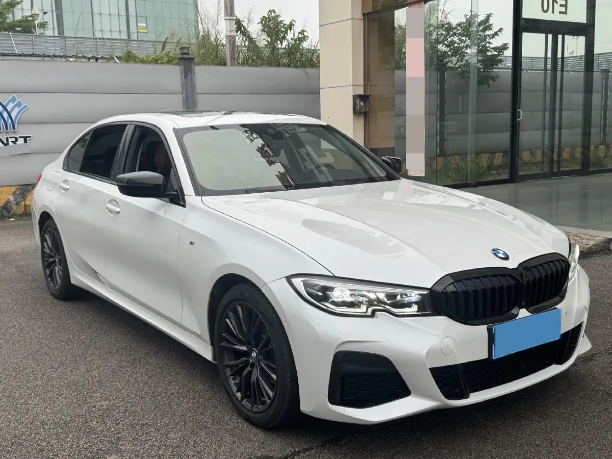 2022 BMW 3 Series 2.0T 184HP L4 8AT,autocango,china used car exporter,china ev exporter,chinese used car exporter,chinese used ev exporter
