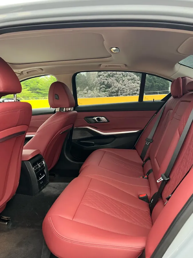 2025 BMW 3 Series 2.0T 184HP L4 8AT,autocango,china used car exporter,china ev exporter,chinese used car exporter,chinese used ev exporter