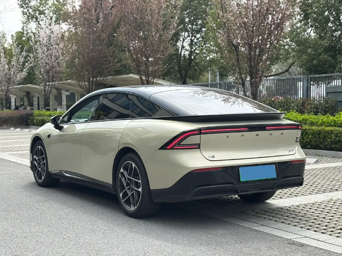 2024 Xpeng P7+ BEV 76.3KWH,autocango,china used car exporter,china ev exporter,chinese used car exporter,chinese used ev exporter