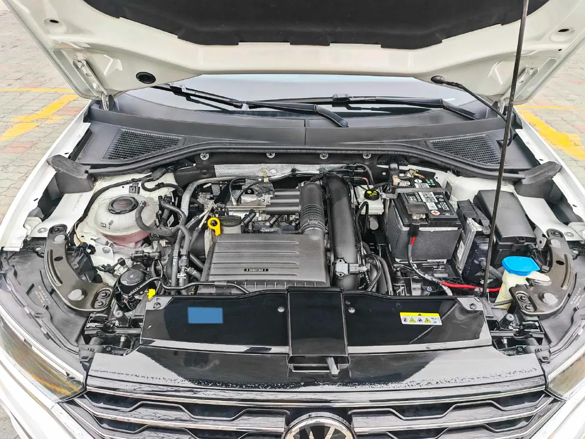 2021 Volkswagen T-Roc 1.4T 150HP L4 7DCT,autocango,china used car exporter,china ev exporter,chinese used car exporter,chinese used ev exporter