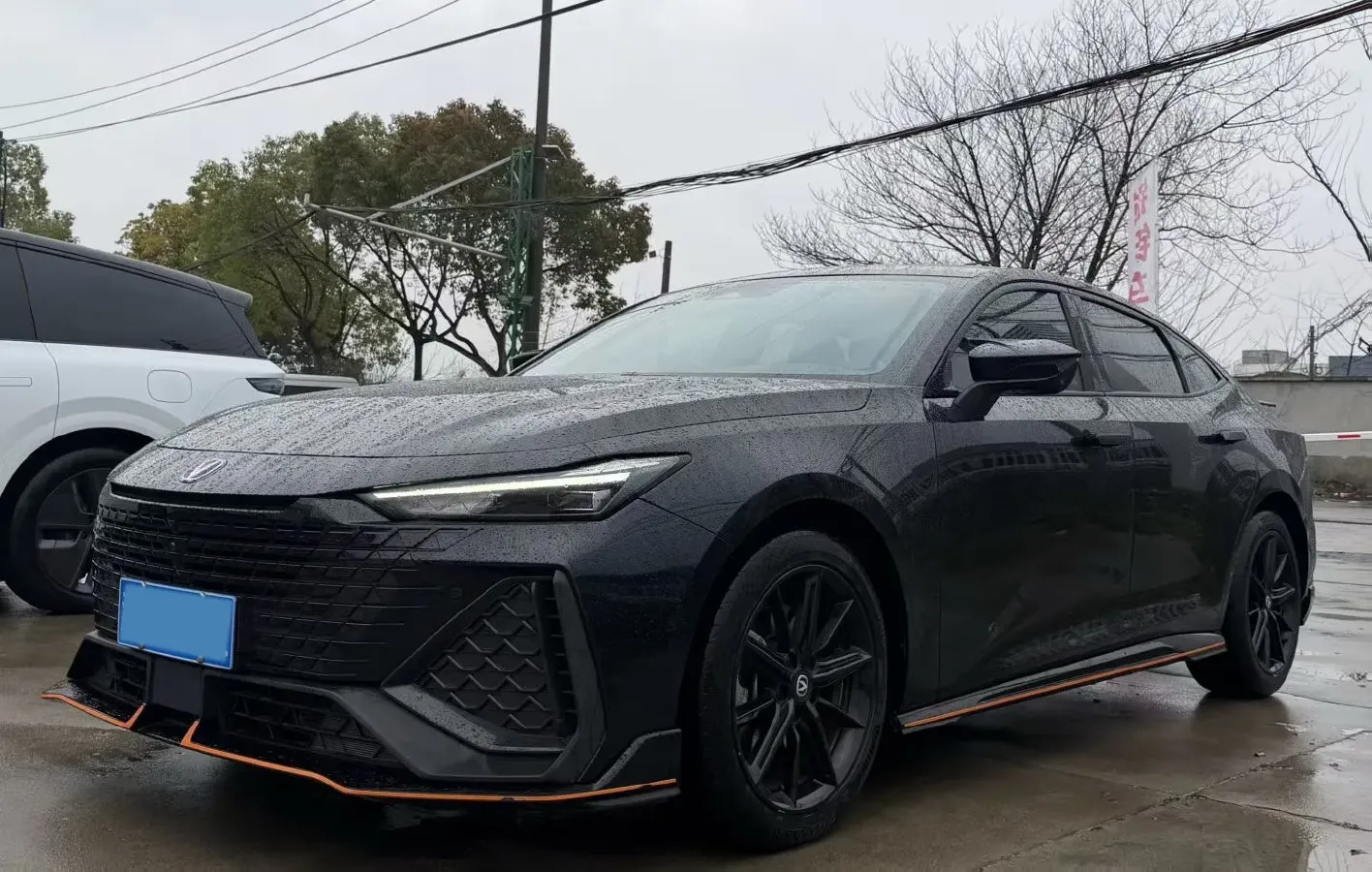 2023 ChangAn UNI-V 2.0T 233HP L4 8AT,autocango,china used car exporter,china ev exporter,chinese used car exporter,chinese used ev exporter