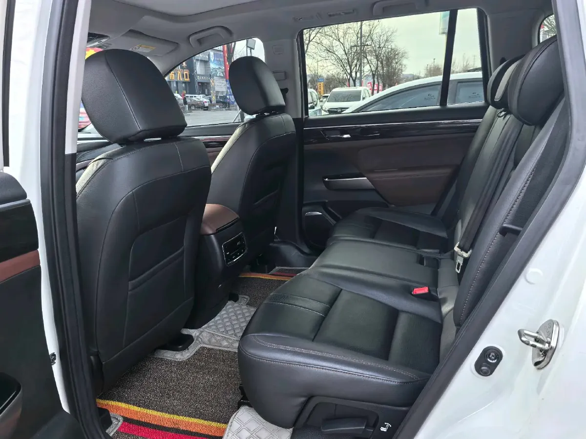 2017 GAC Trumpchi GS8 2.0T 201HP L4 6AT,autocango,china used car exporter,china ev exporter,chinese used car exporter,chinese used ev exporter