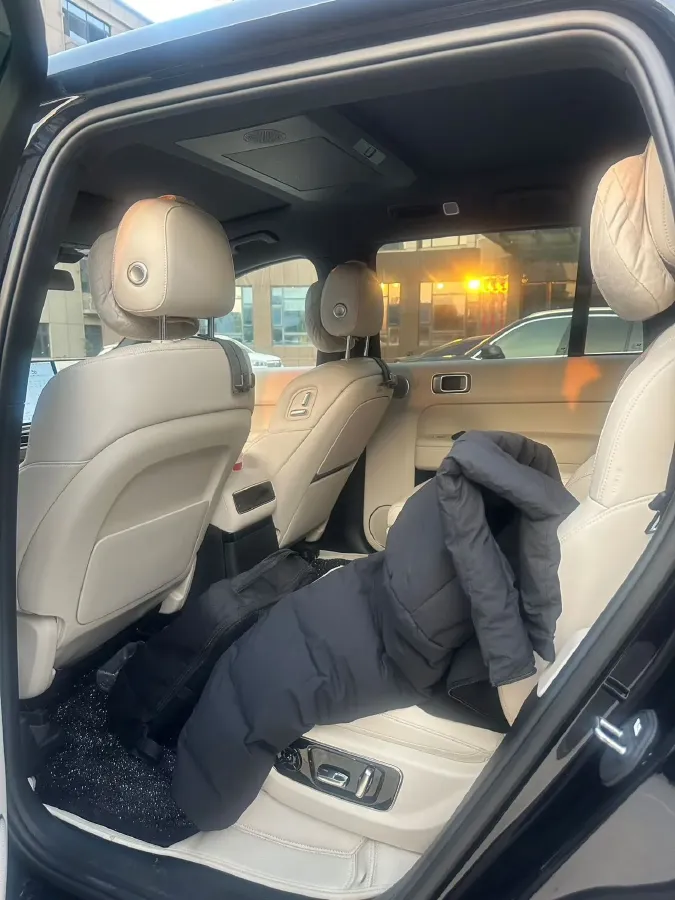 2024 Li L9 Range Extended 154HP REEV 52.3KWH,autocango,china used car exporter,china ev exporter,chinese used car exporter,chinese used ev exporter