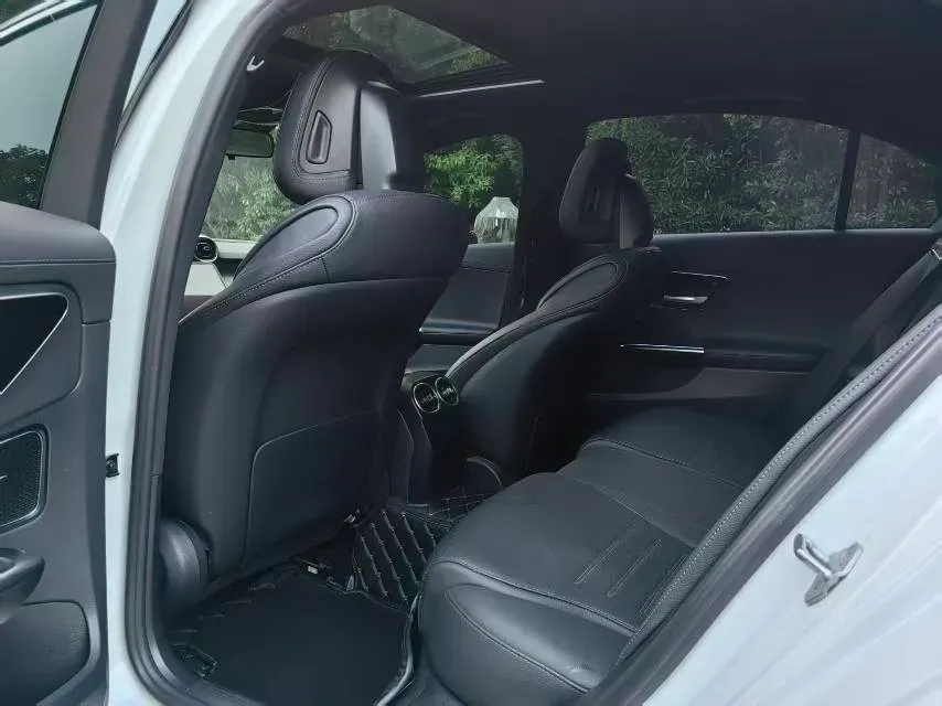 2022 Mercedes-Benz C Class 1.5T 204HP L4 9AT,autocango,china used car exporter,china ev exporter,chinese used car exporter,chinese used ev exporter