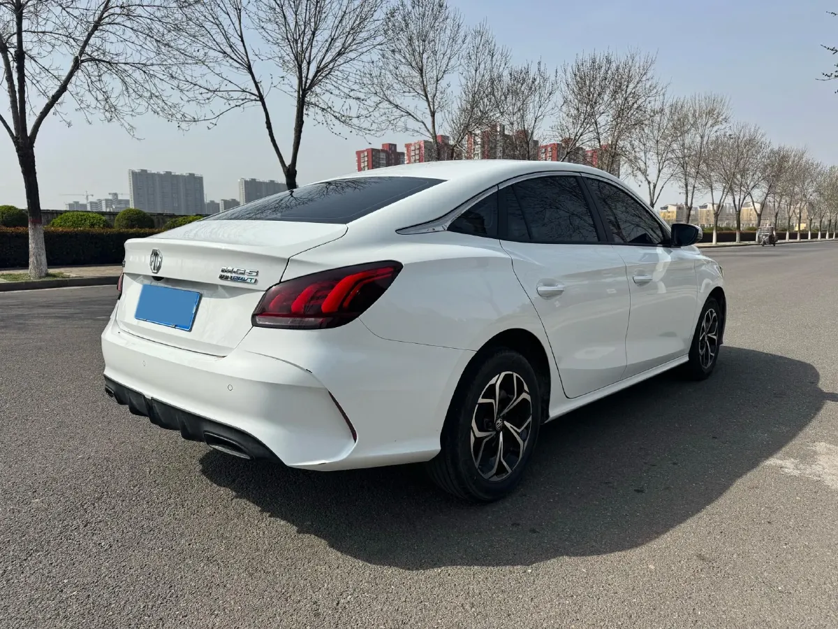 2023 MG 5 1.5L 129HP L4 5MT,autocango,china used car exporter,china ev exporter,chinese used car exporter,chinese used ev exporter