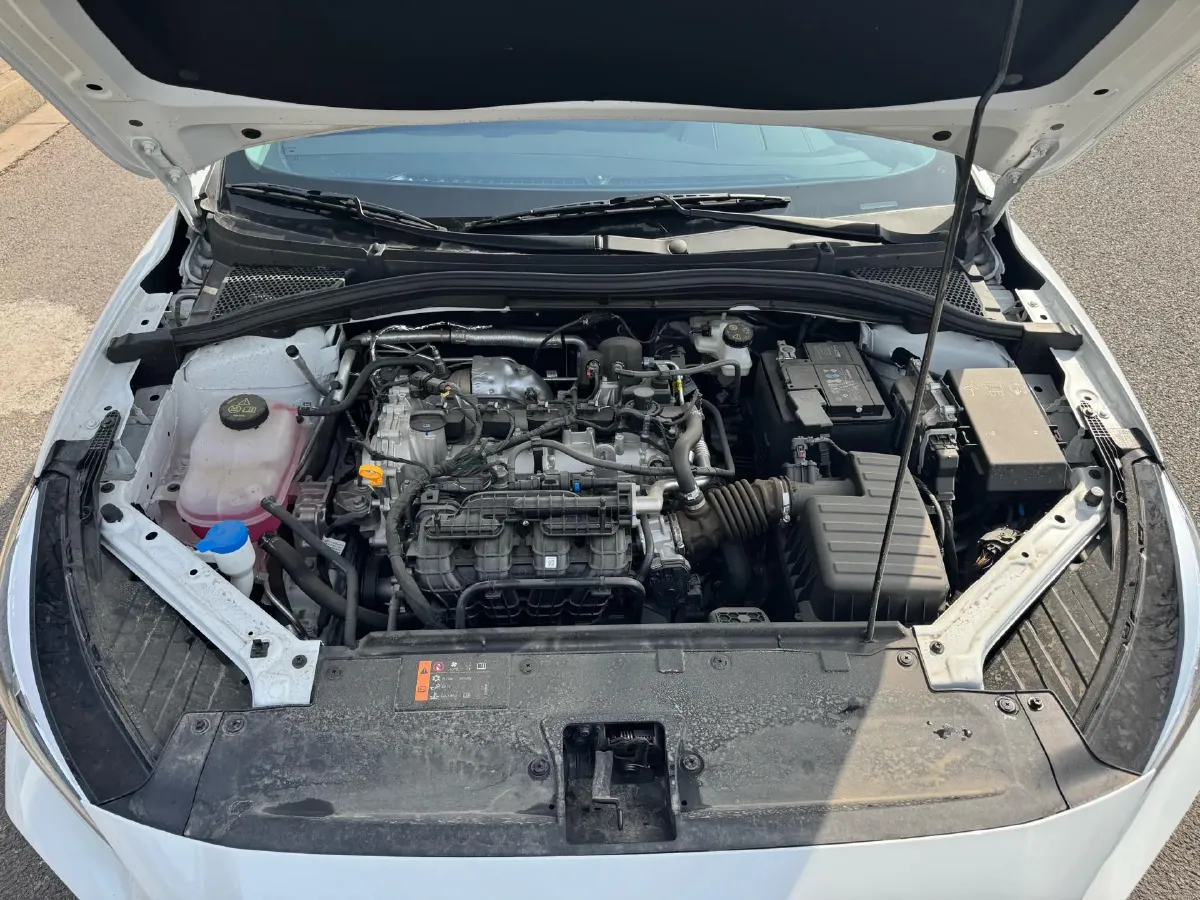 2023 MG 5 1.5L 129HP L4 5MT,autocango,china used car exporter,china ev exporter,chinese used car exporter,chinese used ev exporter