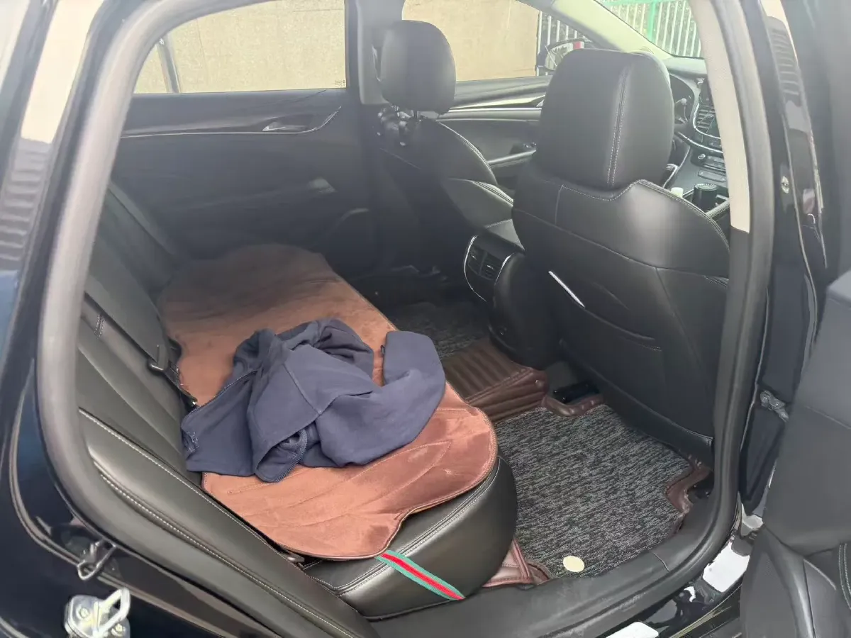 2021 Buick Larcosse 1.5T 169HP L4 9AT,autocango,china used car exporter,china ev exporter,chinese used car exporter,chinese used ev exporter