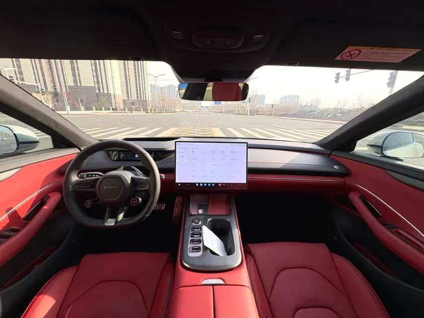 2024 MI SU7 BEV 101KWH,autocango,china used car exporter,china ev exporter,chinese used car exporter,chinese used ev exporter