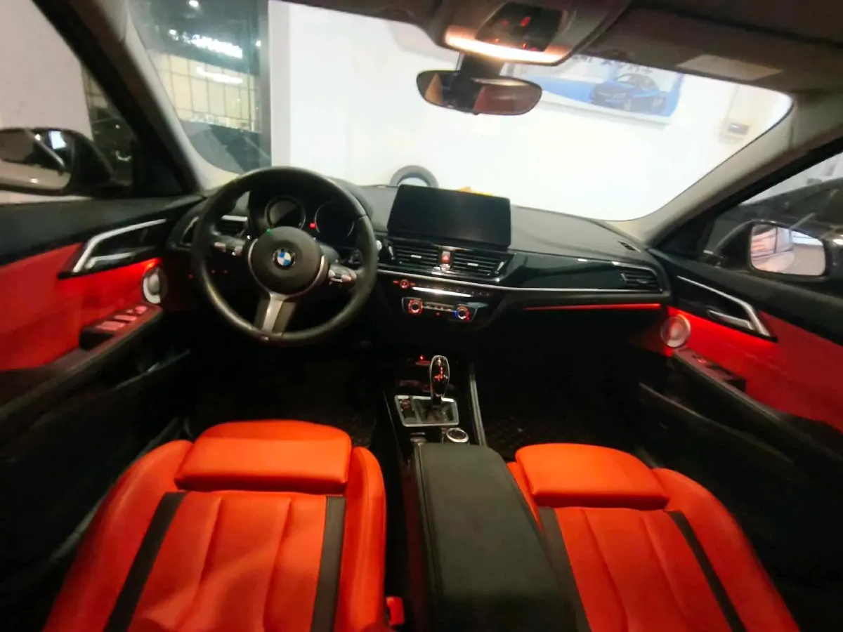 2022 BMW 1 Series 2.0T 192HP L4 7DCT,autocango,china used car exporter,china ev exporter,chinese used car exporter,chinese used ev exporter