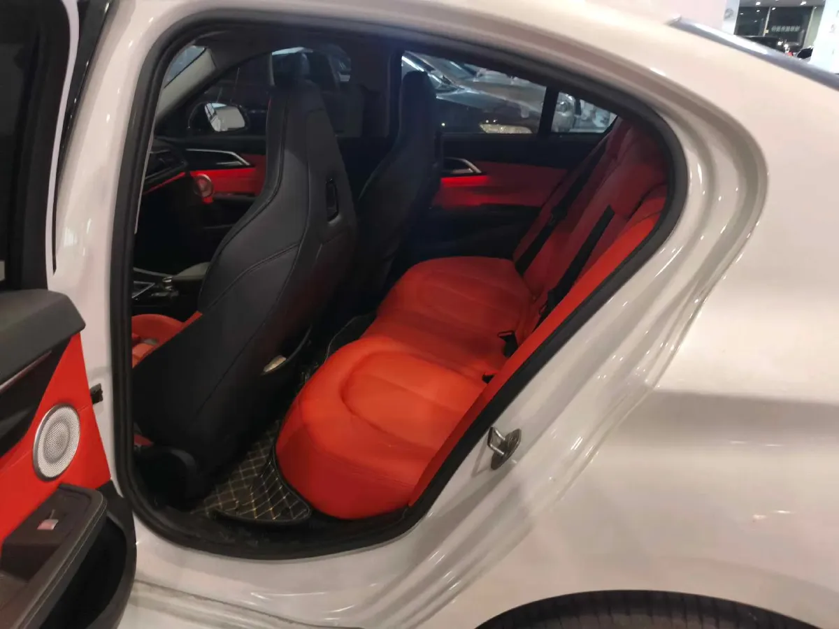 2022 BMW 1 Series 2.0T 192HP L4 7DCT,autocango,china used car exporter,china ev exporter,chinese used car exporter,chinese used ev exporter