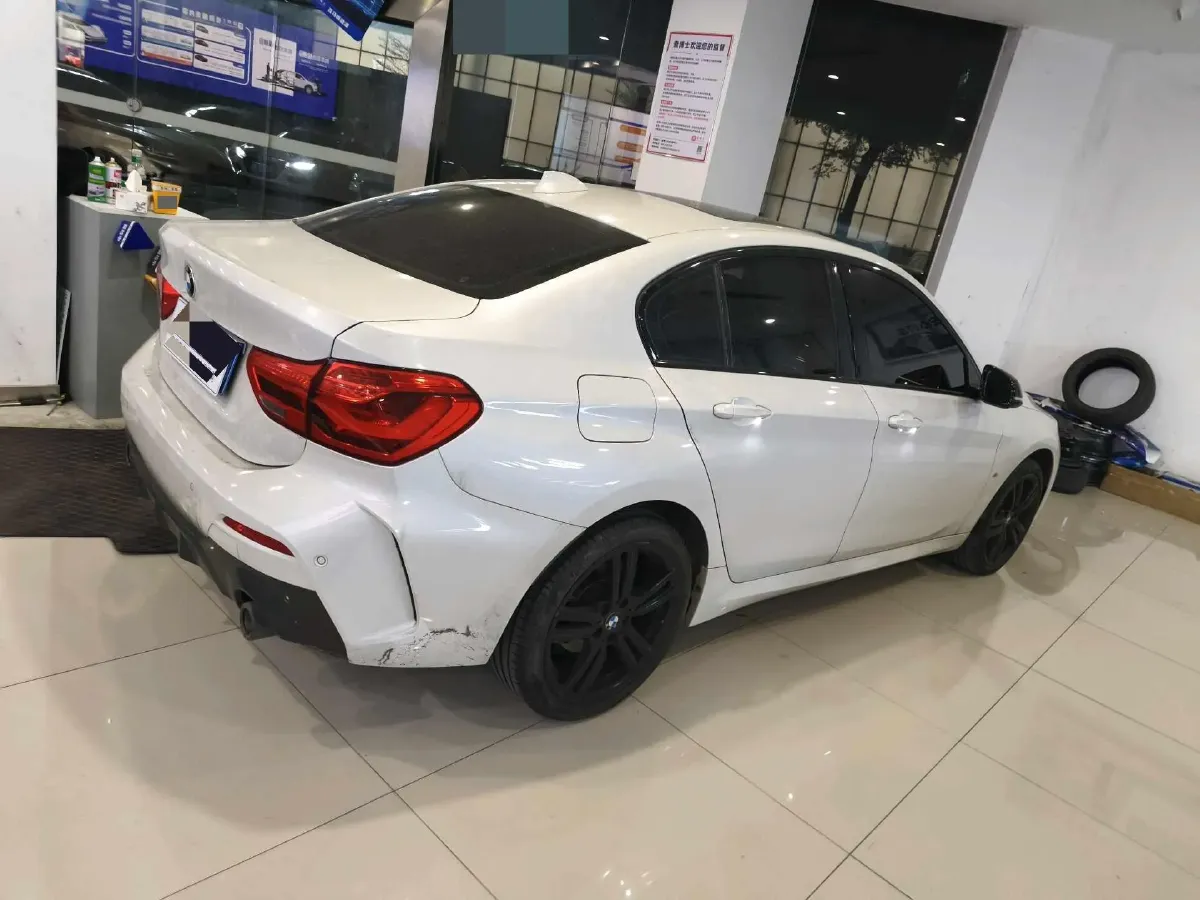 2022 BMW 1 Series 2.0T 192HP L4 7DCT,autocango,china used car exporter,china ev exporter,chinese used car exporter,chinese used ev exporter