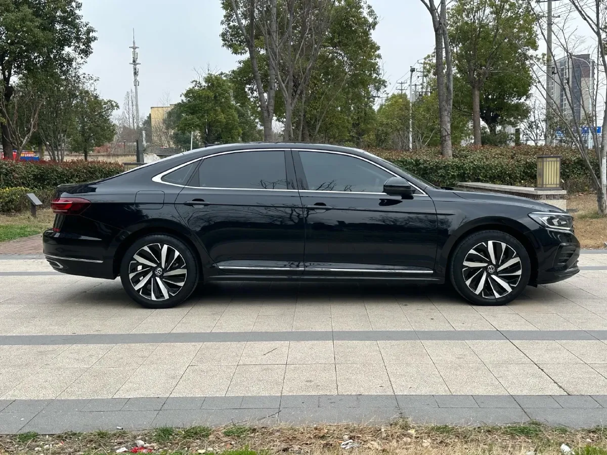2023 Volkswagen Passat 2.0T 186HP L4 7DCT,autocango,china used car exporter,china ev exporter,chinese used car exporter,chinese used ev exporter