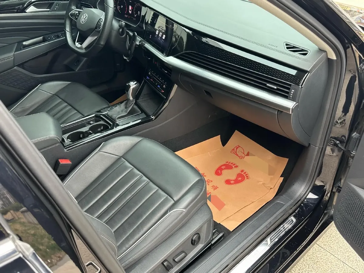 2023 Volkswagen Passat 2.0T 186HP L4 7DCT,autocango,china used car exporter,china ev exporter,chinese used car exporter,chinese used ev exporter