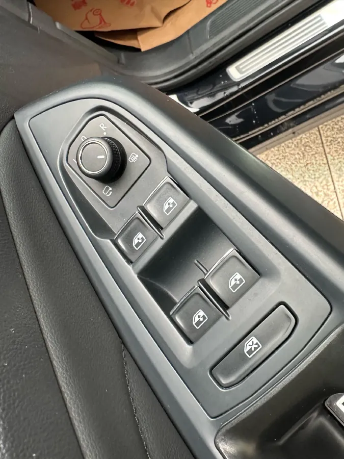 2023 Volkswagen Passat 2.0T 186HP L4 7DCT,autocango,china used car exporter,china ev exporter,chinese used car exporter,chinese used ev exporter