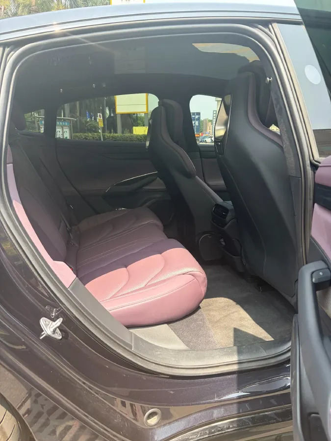 2024 MI SU7 BEV 101KWH,autocango,china used car exporter,china ev exporter,chinese used car exporter,chinese used ev exporter