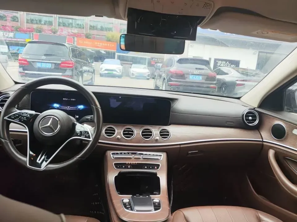 2021 Mercedes-Benz E Class 2.0T 258HP L4 9AT,autocango,china used car exporter,china ev exporter,chinese used car exporter,chinese used ev exporter