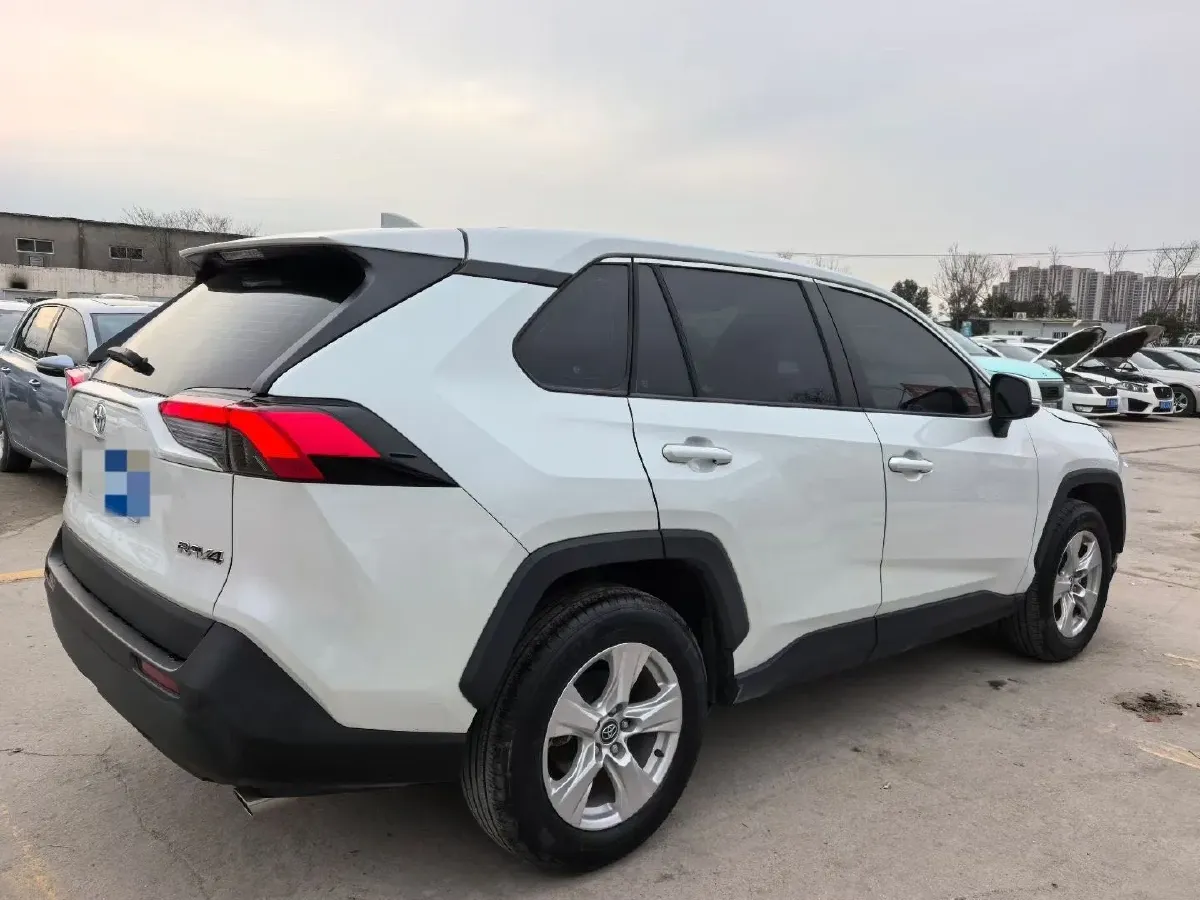 2023 Toyota RAV4 2.0L 171HP L4 CVT,autocango,china used car exporter,china ev exporter,chinese used car exporter,chinese used ev exporter