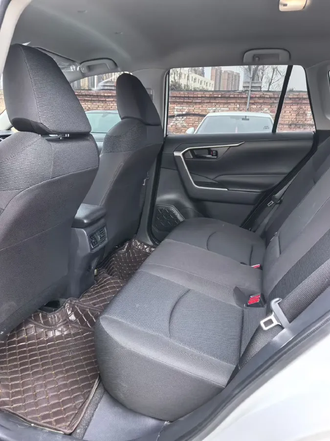 2023 Toyota RAV4 2.0L 171HP L4 CVT,autocango,china used car exporter,china ev exporter,chinese used car exporter,chinese used ev exporter