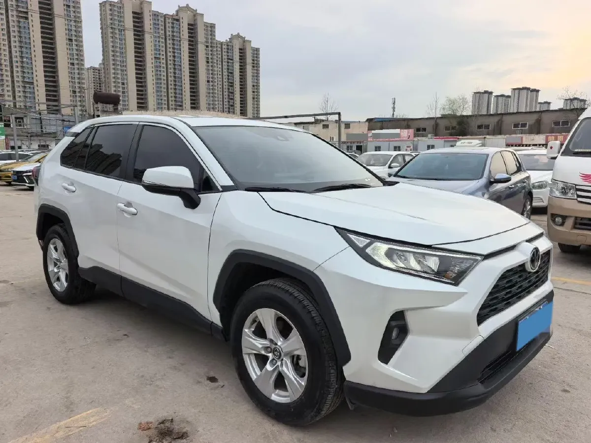 2023 Toyota RAV4 2.0L 171HP L4 CVT,autocango,china used car exporter,china ev exporter,chinese used car exporter,chinese used ev exporter