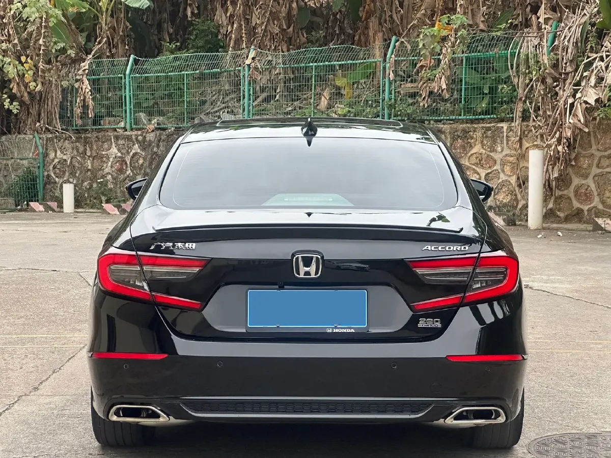 2022 Honda Accord 1.5T 194HP L4 CVT,autocango,china used car exporter,china ev exporter,chinese used car exporter,chinese used ev exporter