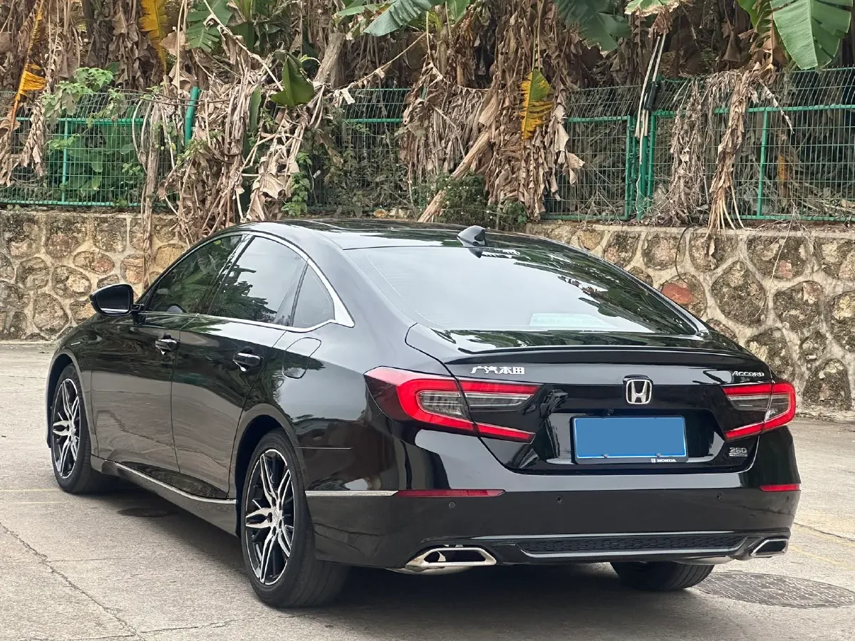 2022 Honda Accord 1.5T 194HP L4 CVT,autocango,china used car exporter,china ev exporter,chinese used car exporter,chinese used ev exporter