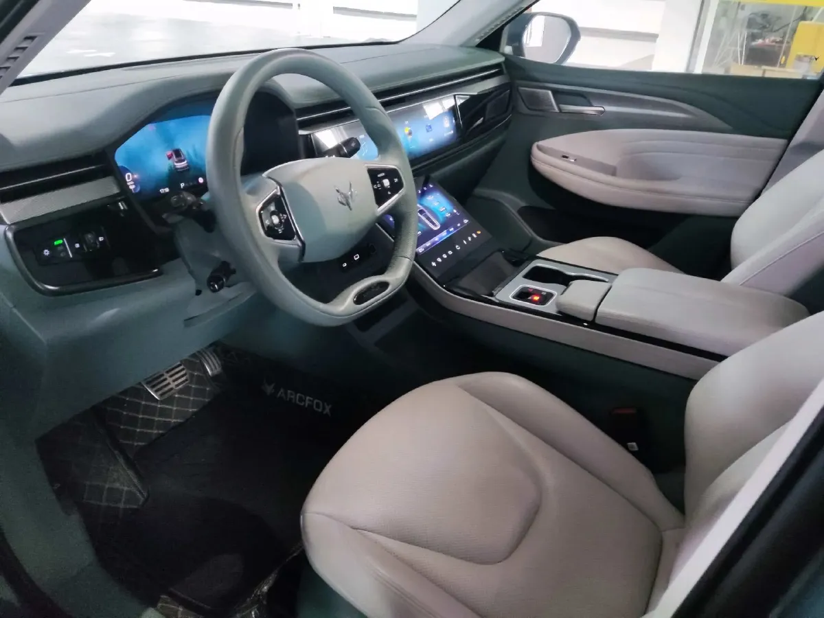 2023 ARCFOX αT BEV,autocango,china used car exporter,china ev exporter,chinese used car exporter,chinese used ev exporter