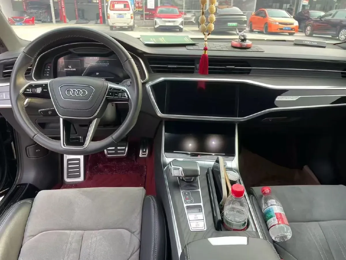 2024 Audi A6L 2.0T 245HP L4 7DCT,autocango,china used car exporter,china ev exporter,chinese used car exporter,chinese used ev exporter