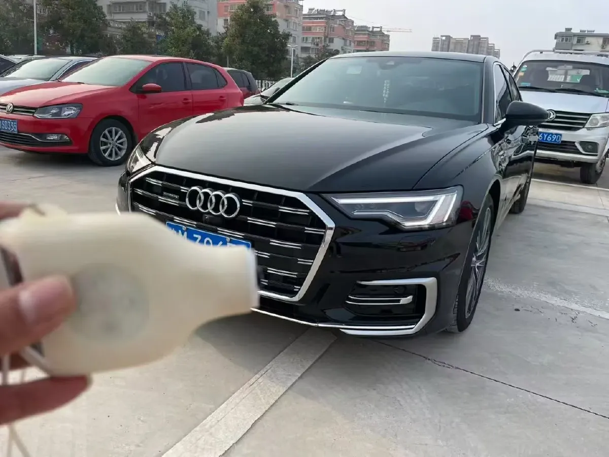 2024 Audi A6L 2.0T 245HP L4 7DCT,autocango,china used car exporter,china ev exporter,chinese used car exporter,chinese used ev exporter