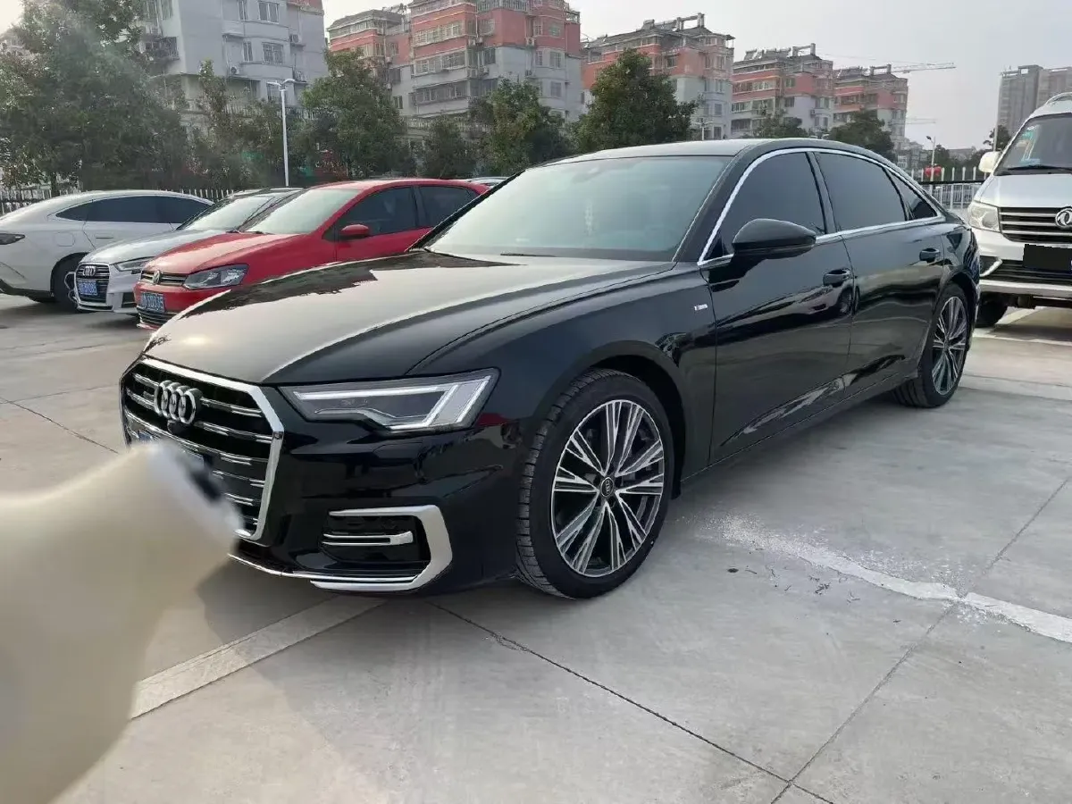 2024 Audi A6L 2.0T 245HP L4 7DCT,autocango,china used car exporter,china ev exporter,chinese used car exporter,chinese used ev exporter