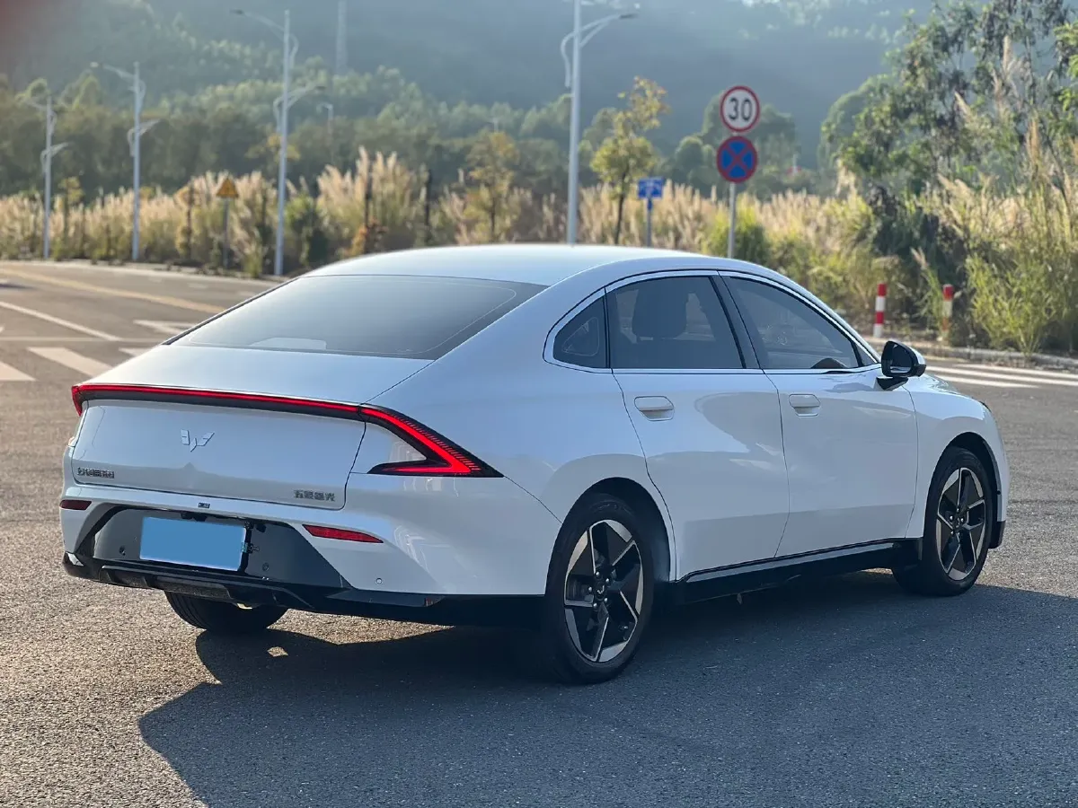 2024 WuLing XingGuang BEV 54.5KWH,autocango,china used car exporter,china ev exporter,chinese used car exporter,chinese used ev exporter