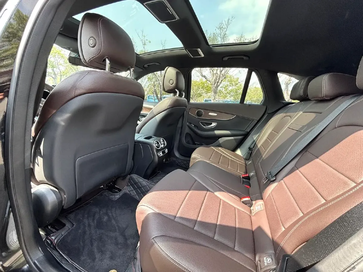 2021 Mercedes-Benz GLC Class 2.0T 197HP L4 9AT,autocango,china used car exporter,china ev exporter,chinese used car exporter,chinese used ev exporter