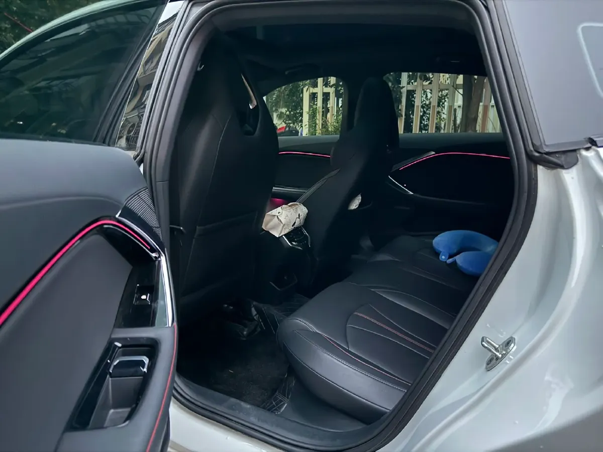 2023 MG 7 2.0T 261HP L4 9AT,autocango,china used car exporter,china ev exporter,chinese used car exporter,chinese used ev exporter