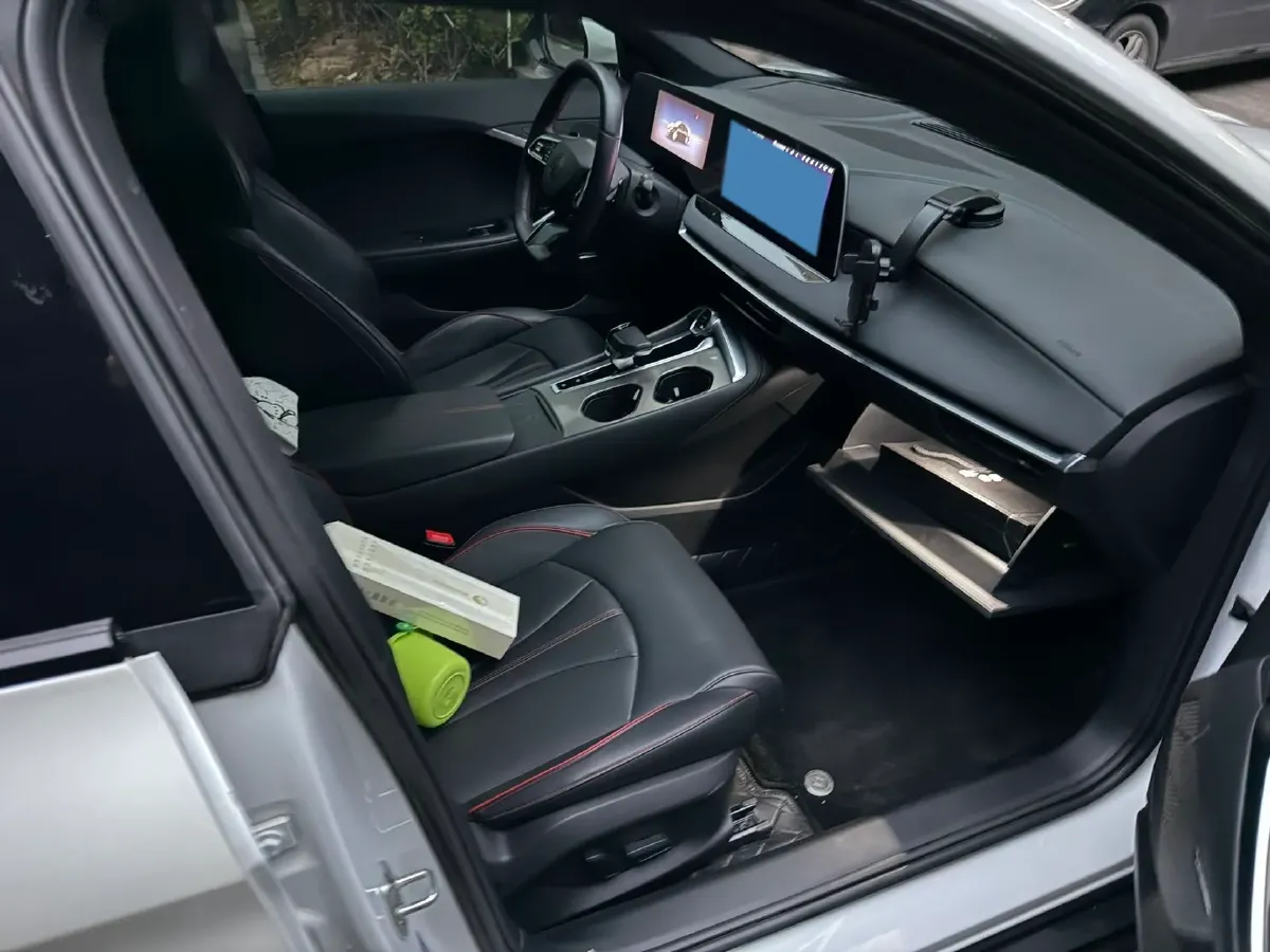 2023 MG 7 2.0T 261HP L4 9AT,autocango,china used car exporter,china ev exporter,chinese used car exporter,chinese used ev exporter