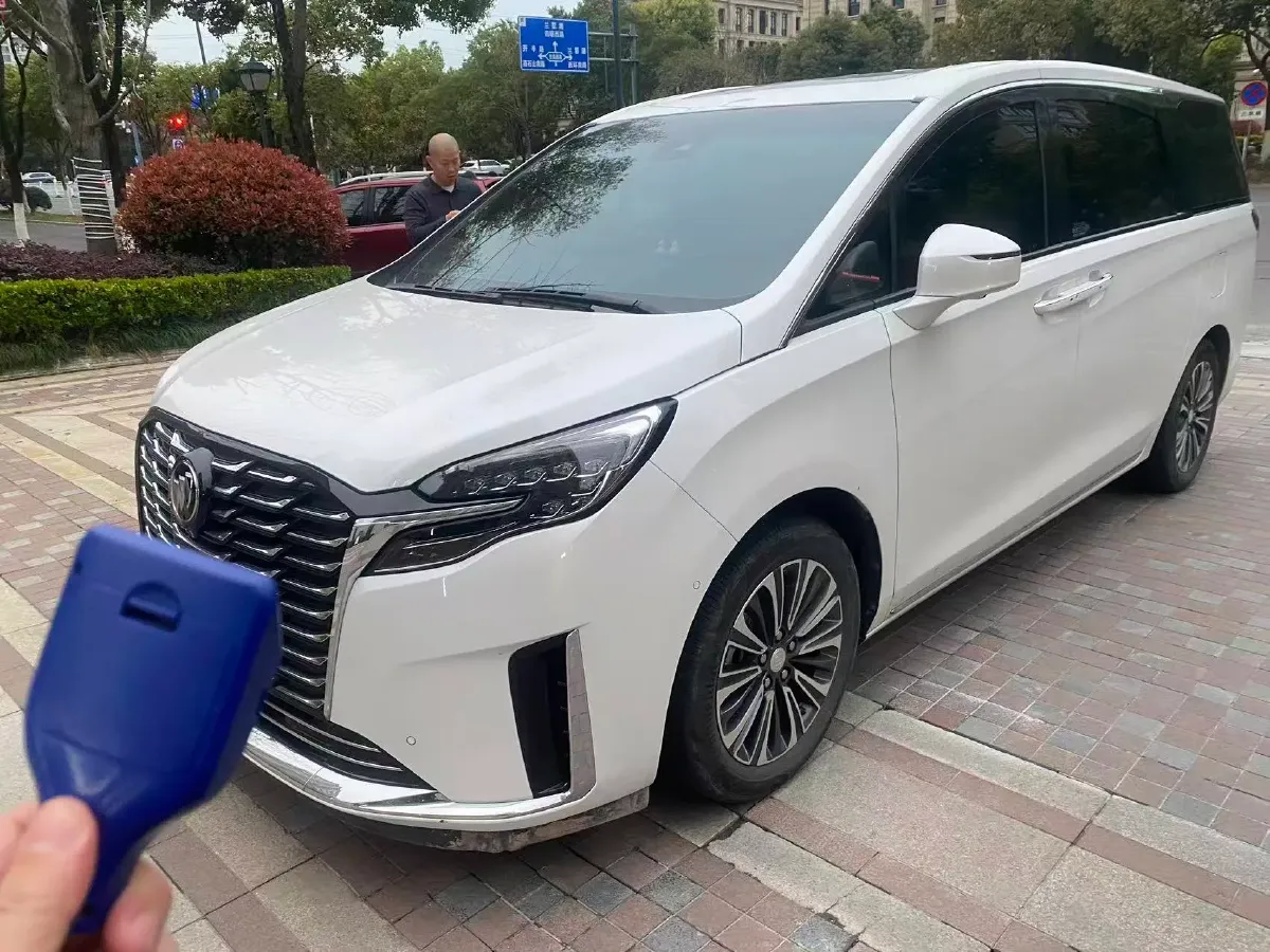 2022 Buick GL8 2.0T 237HP L4 9AT,autocango,china used car exporter,china ev exporter,chinese used car exporter,chinese used ev exporter