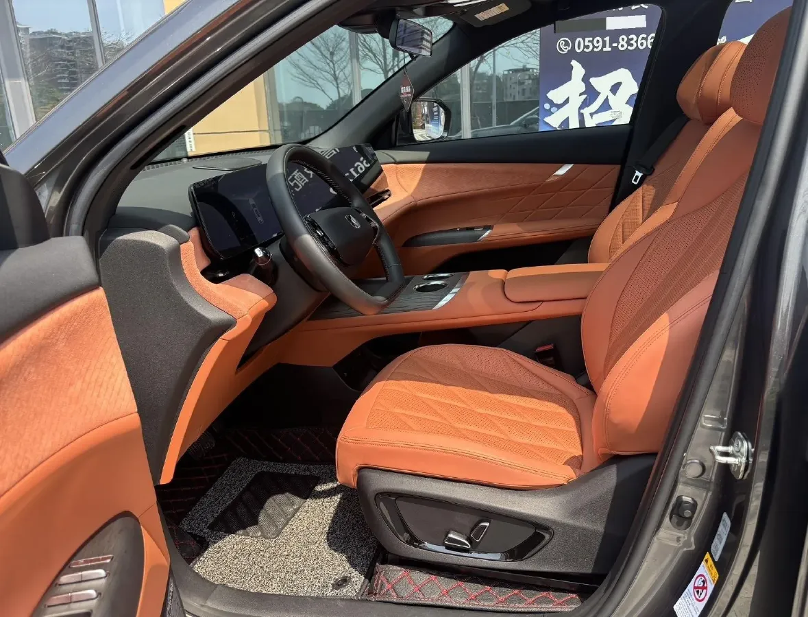 2025 ChangAn CS75 Plus 1.5T 192HP L4 8AT,autocango,china used car exporter,china ev exporter,chinese used car exporter,chinese used ev exporter