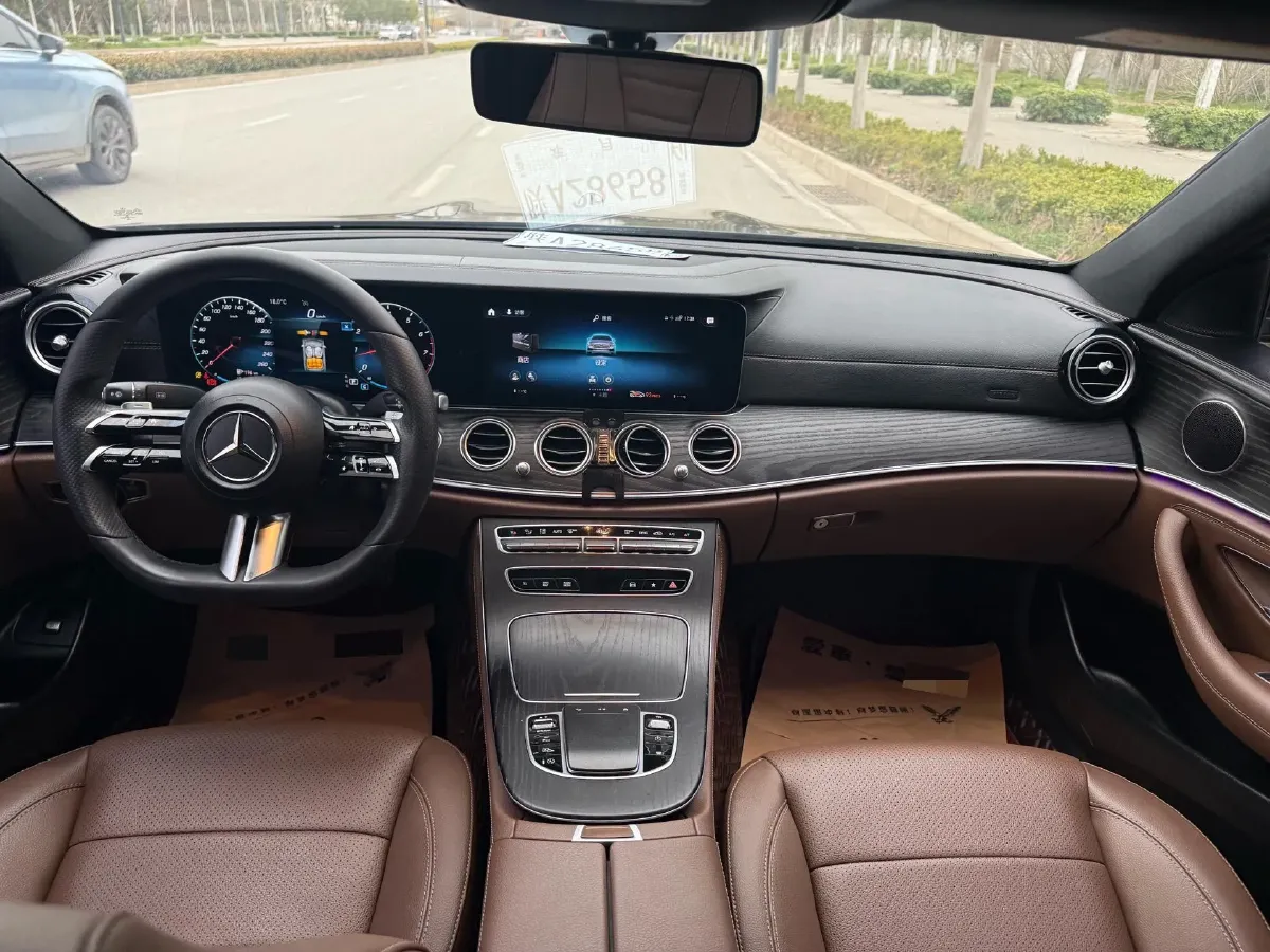 2021 Mercedes-Benz E Class 2.0T 258HP L4 9AT,autocango,china used car exporter,china ev exporter,chinese used car exporter,chinese used ev exporter