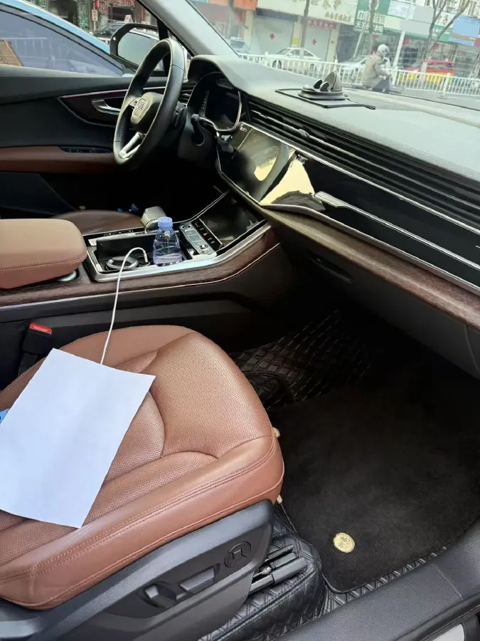 2021 Audi Q7 2.0T 245HP L4 8AT,autocango,china used car exporter,china ev exporter,chinese used car exporter,chinese used ev exporter