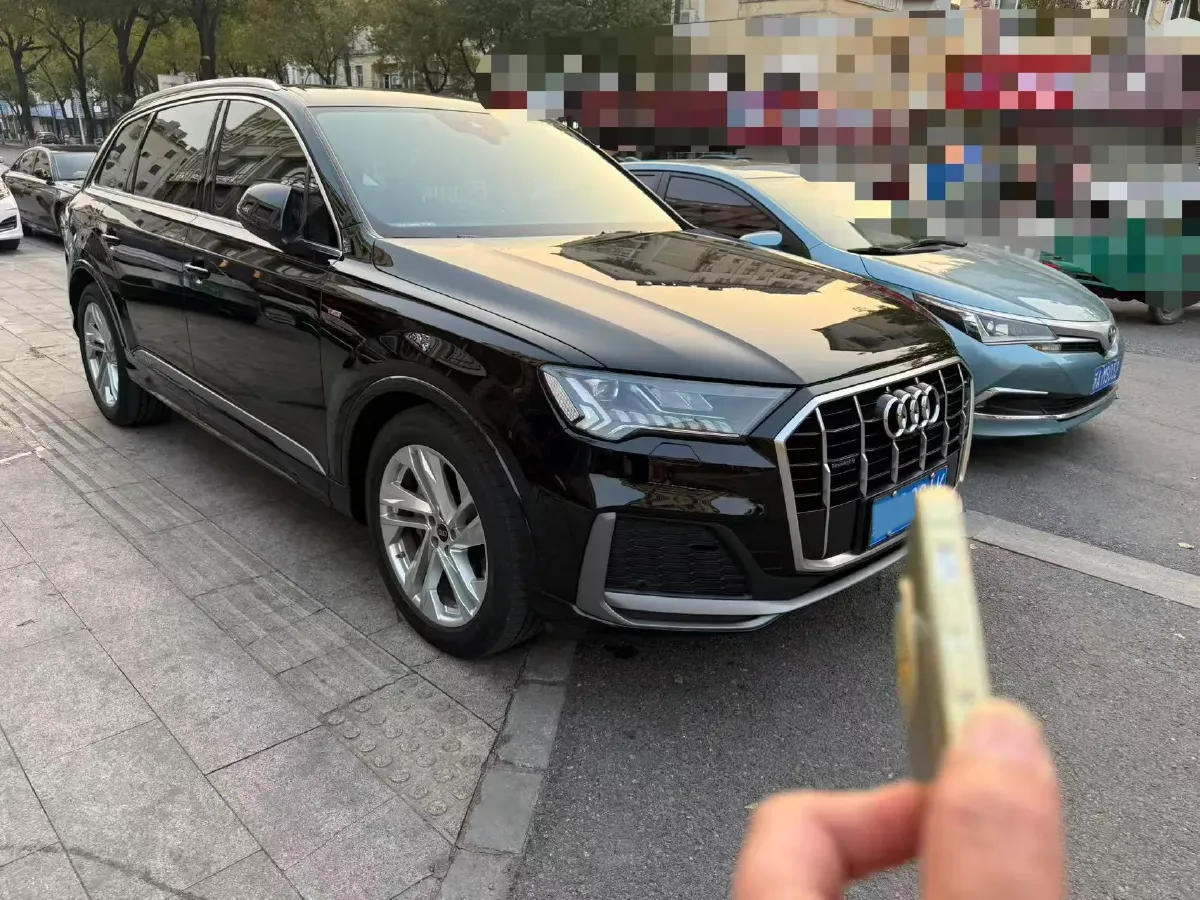 2021 Audi Q7 2.0T 245HP L4 8AT,autocango,china used car exporter,china ev exporter,chinese used car exporter,chinese used ev exporter