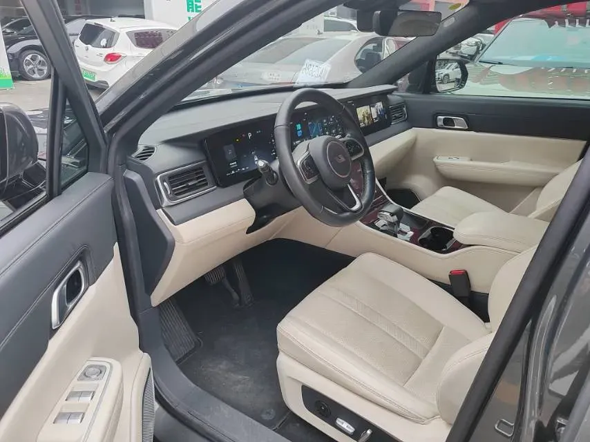 2020 Li ONE Range Extended 131HP REEV 40.5KWH,autocango,china used car exporter,china ev exporter,chinese used car exporter,chinese used ev exporter