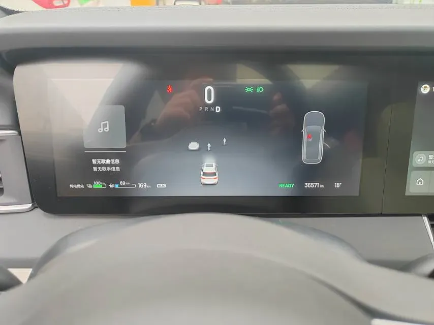 2020 Li ONE Range Extended 131HP REEV 40.5KWH,autocango,china used car exporter,china ev exporter,chinese used car exporter,chinese used ev exporter