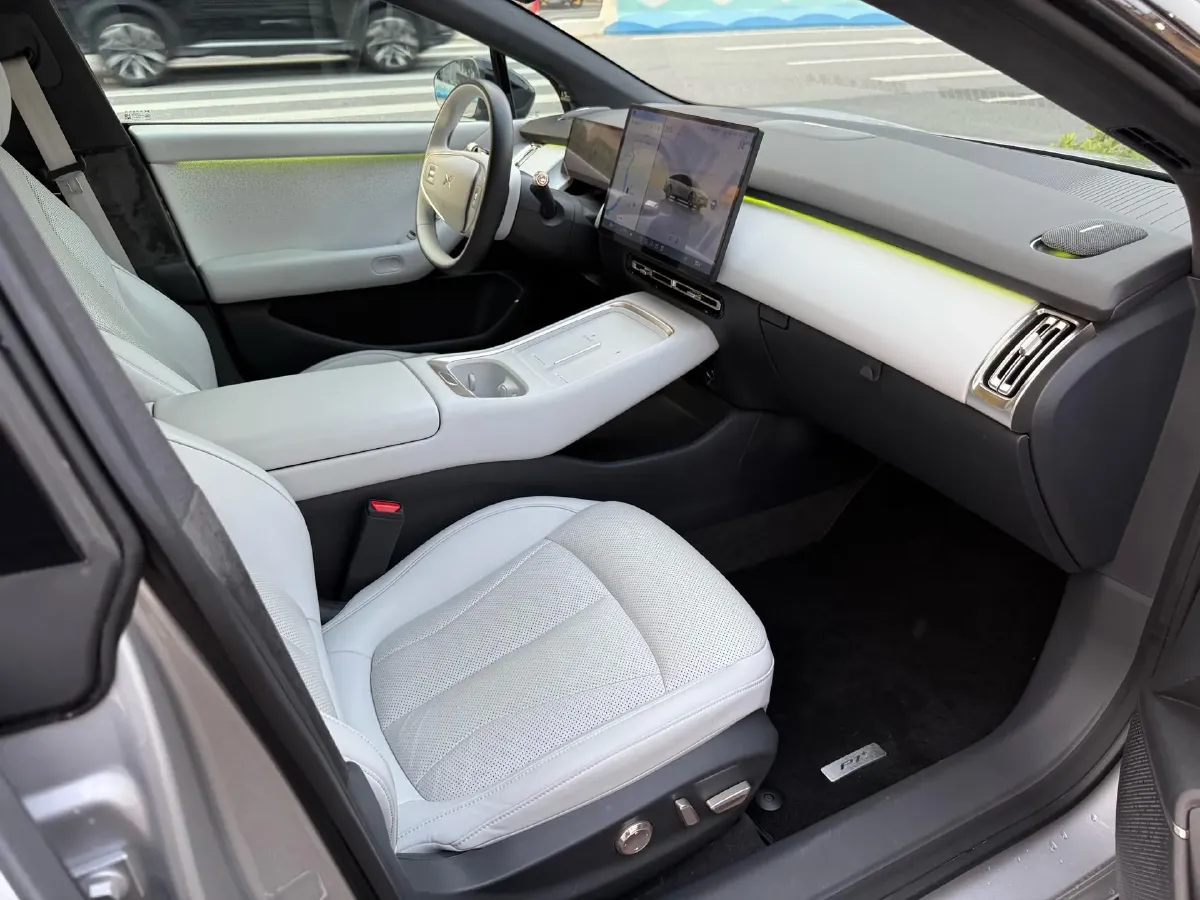 2024 Xpeng P7+ BEV 60.7KWH,autocango,china used car exporter,china ev exporter,chinese used car exporter,chinese used ev exporter