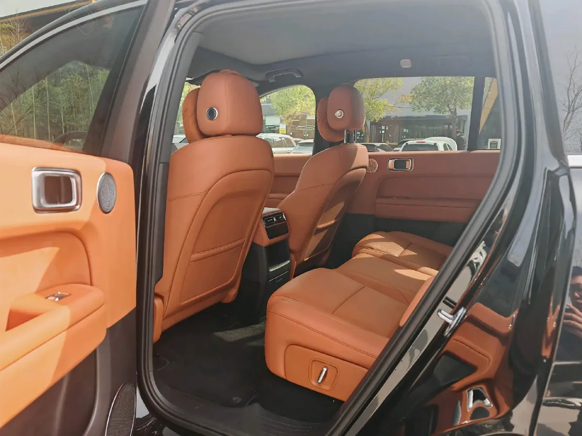 2025 Li L6 Range Extended 154HP L4 REEV,autocango,china used car exporter,china ev exporter,chinese used car exporter,chinese used ev exporter